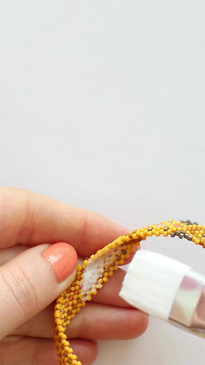 Schéma Comment rigidifier un tissage de perles ?